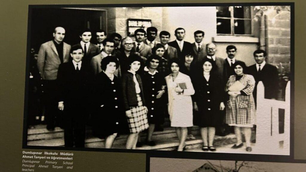 Müzede gezerken birden ölmüş annesini gördü! Elazığ’da şaşırtan olay