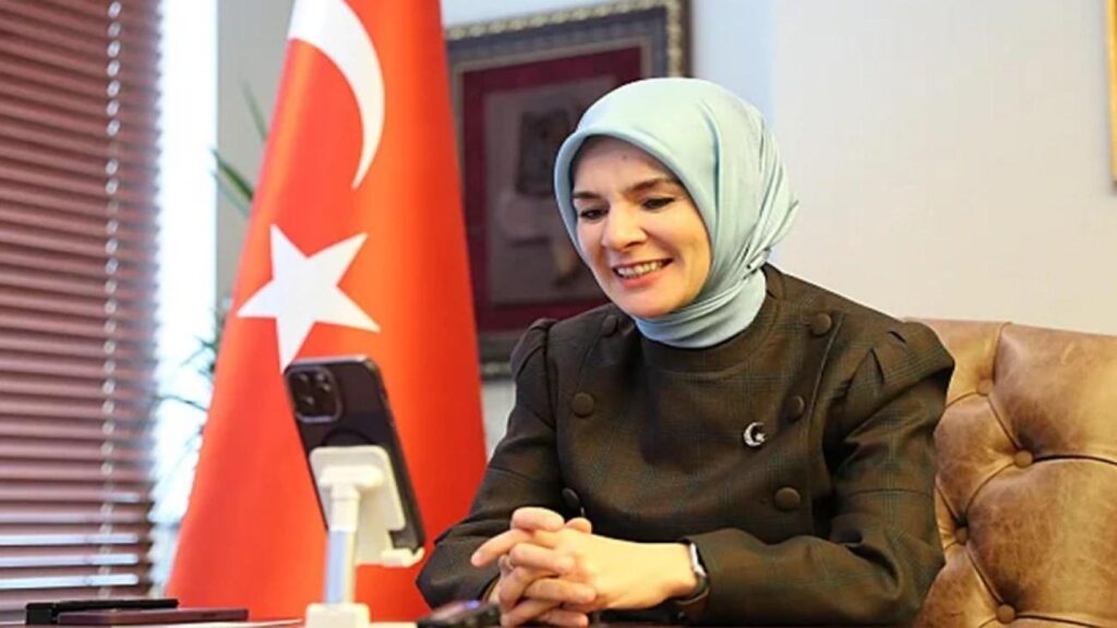 Bakan Göktaş’tan evlilik kredisiyle birinci bebeklerine kavuşan depremzede ikili tebrik telefonu!