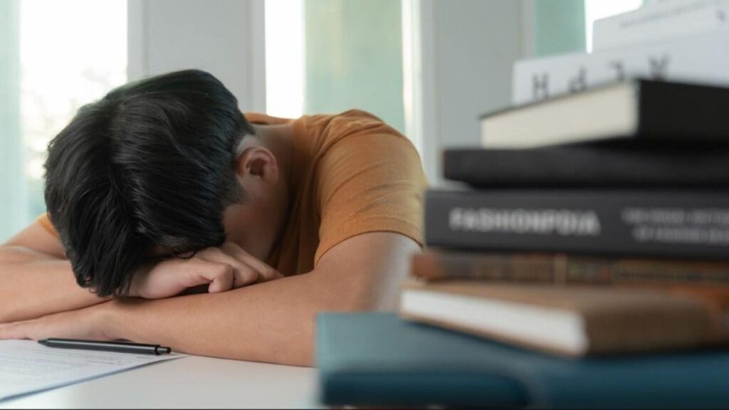 İmtihan tasası nedir? Çocuklarda imtihan derdinin belirtileri ve başa çıkma yolları