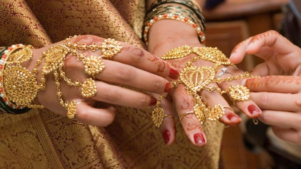 Ne damat ne gelin! Avukat açıkladı: Düğünde takılan takılar direkt o bireye gidiyor