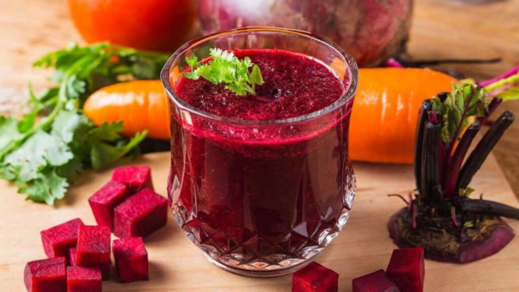 3 günde fit görünüm: Kilo verdiren kırmızı pancar detoksu tarifi!