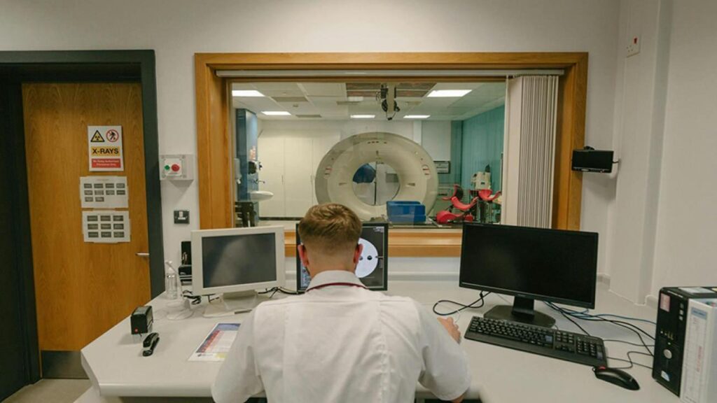 Ameliyatsız ihtilal: Radyoloji ile tedavide yeni devir