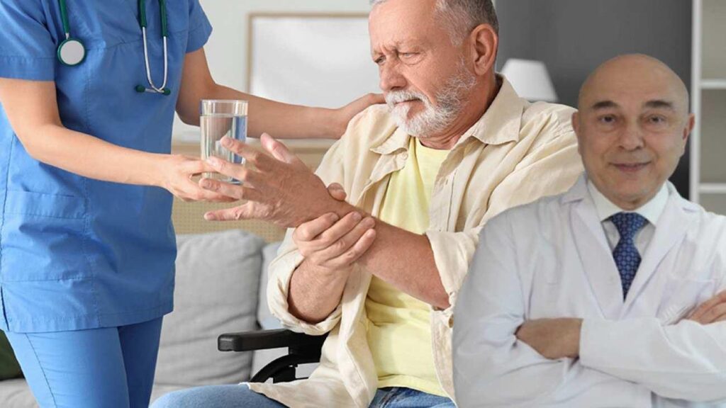 Bu belirtiye dikkat: Parkinson’un birinci sinyali ‘basit’ bir titreme olabilir