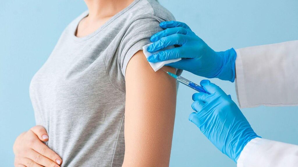 Perinatoloji uzmanı uyarıyor: Gebeler gripten aşıyla korunmalı