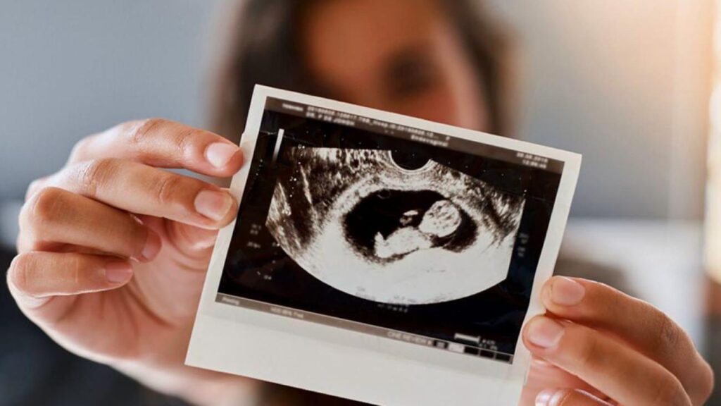 Uzman uyardı: Gebelikte 41. haftadan sonra risk artıyor!