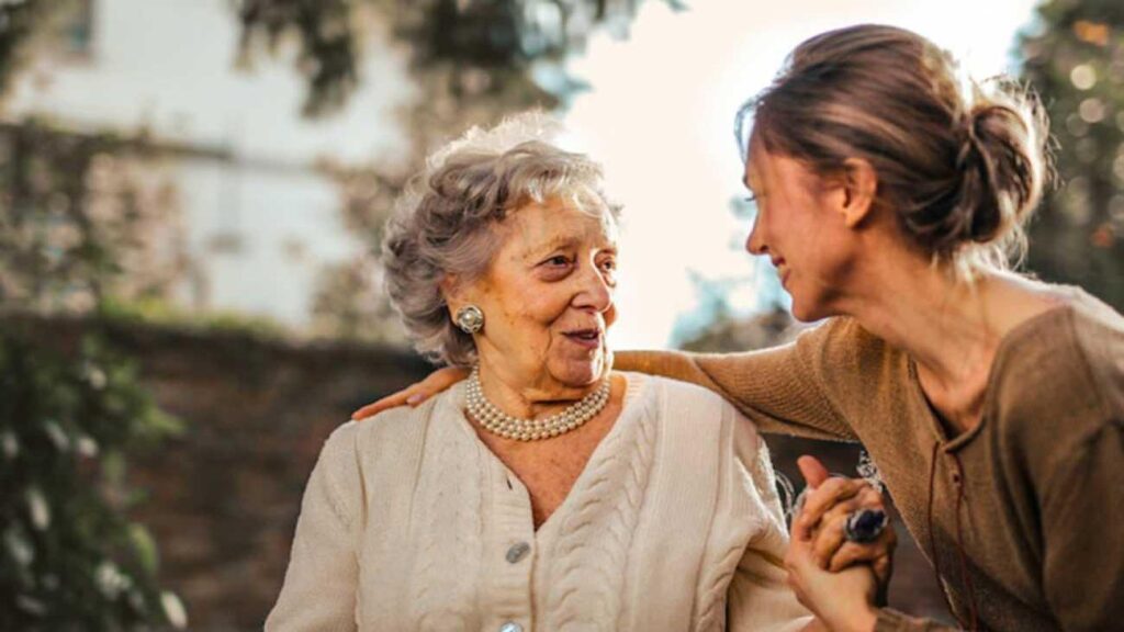 Yaşlılığı keyifli hale getirmek mümkün: Sağlıklı yaş almanın püf noktaları!