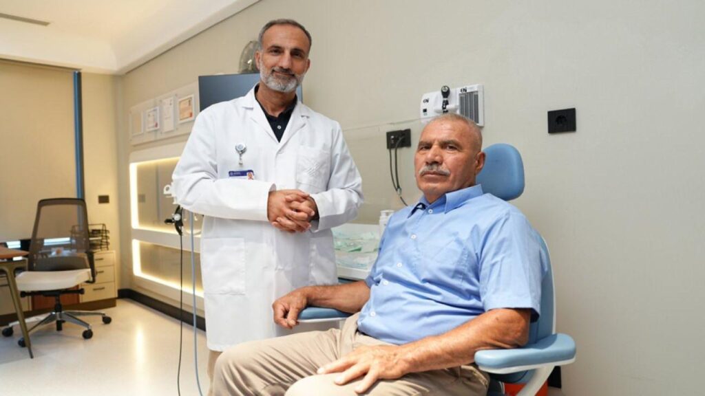 Yüz felci riski sebebiyle yıllarca ertelediği tümör, onu konuşmaz hale getirdi!