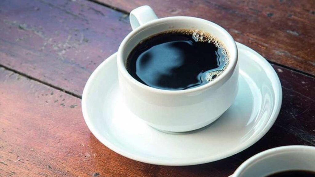 Kahve içen bir kişinin kalbi durdu, entübe edildi: Uzmanlardan sakın bu kahveyi içmeyin uyarısı